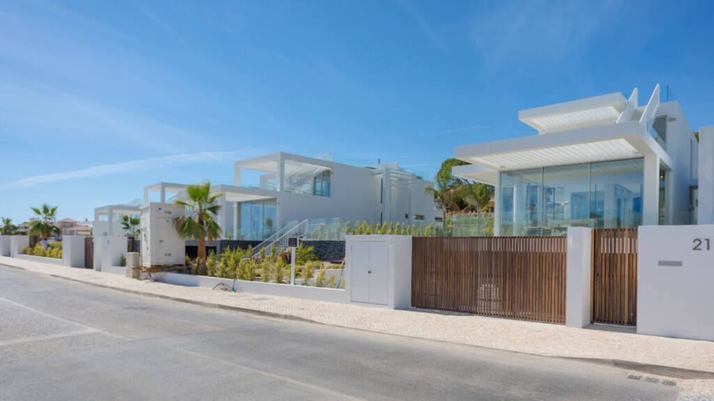 Dunas Douradas Beach Villas, Almancil - the Algarve development that won the Prémio Projeto KNX Portugal 2020, KNX installation by iHome
