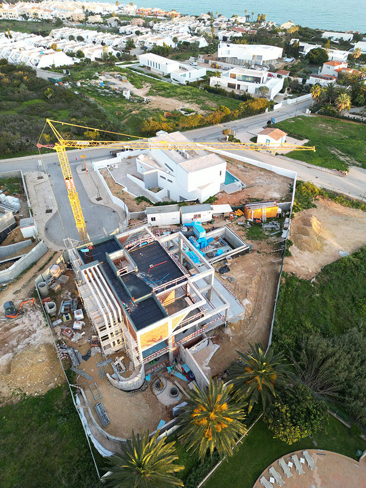 Private house in Praia da Luz, Lagos, architecture by Jutta Hoehn, JSH Algarve, technology installation by iHome