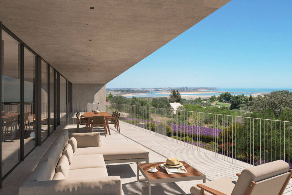 Private house in Palmares, Lagos, architecture by Mário Martins, technology installation by iHome