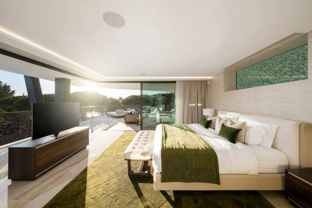 Private house in Quinta do Lago, Algarve, architecture by Maider Neto Architecture, technology installation by iHome